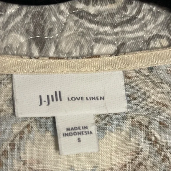 J.Jill Linen Ornate Paisley Tunic Top V
Neck Paisley 3/4 Sleeves Size Small - Picture 4 of 10